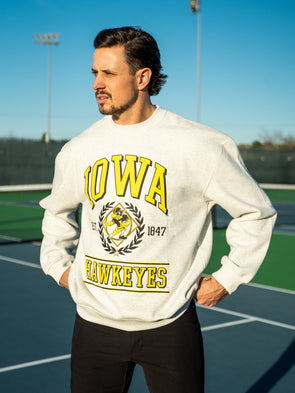 University of Iowa - Vintage Crewneck Sweatshirt - Ash Grey